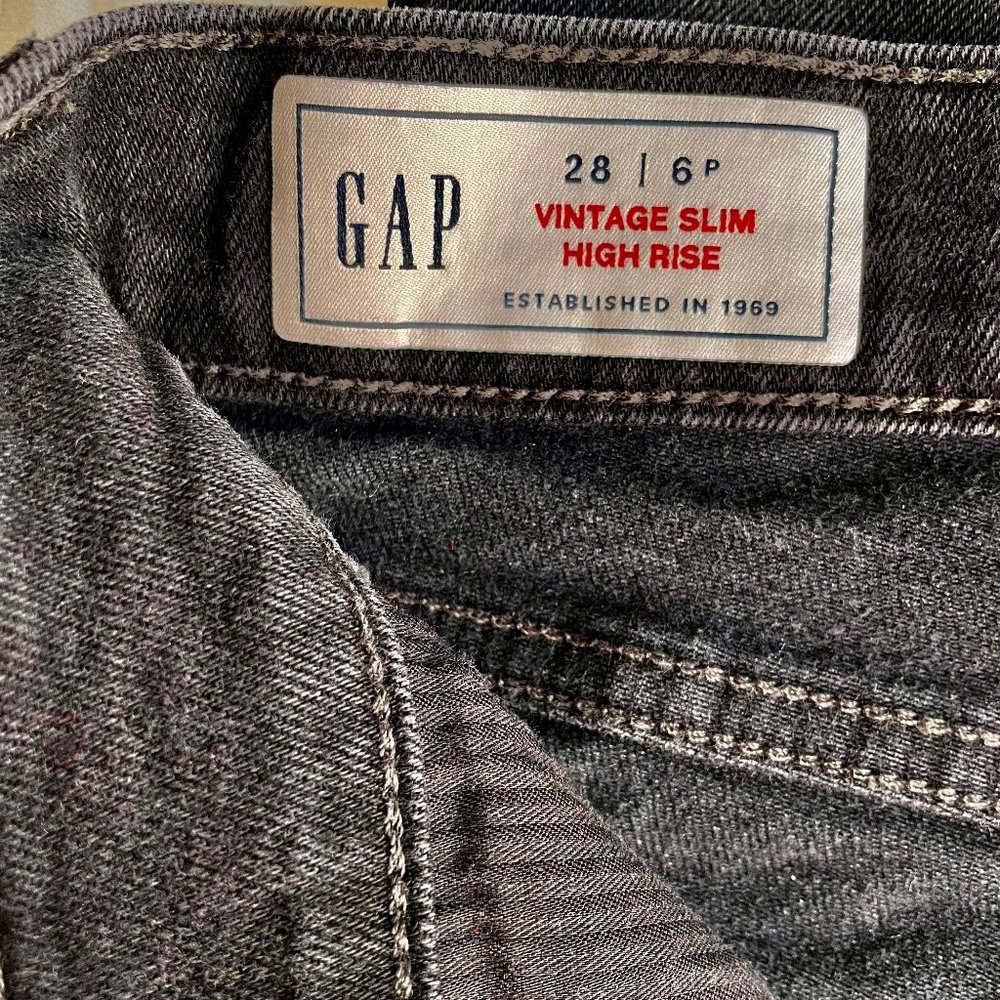 Gap Jeans, Vintage Slim High Rise 28 P